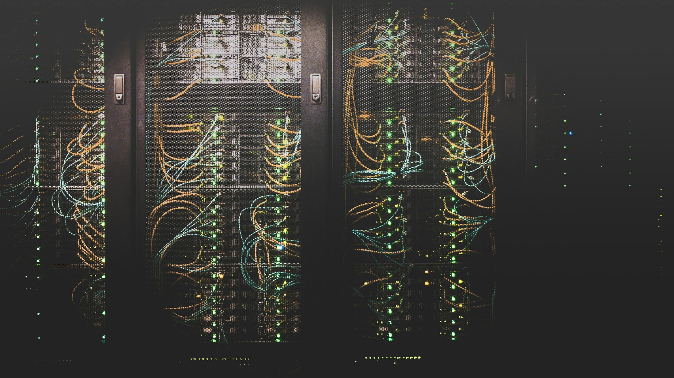 Infrastruktur server sebagai ilustrasi teknologi digital